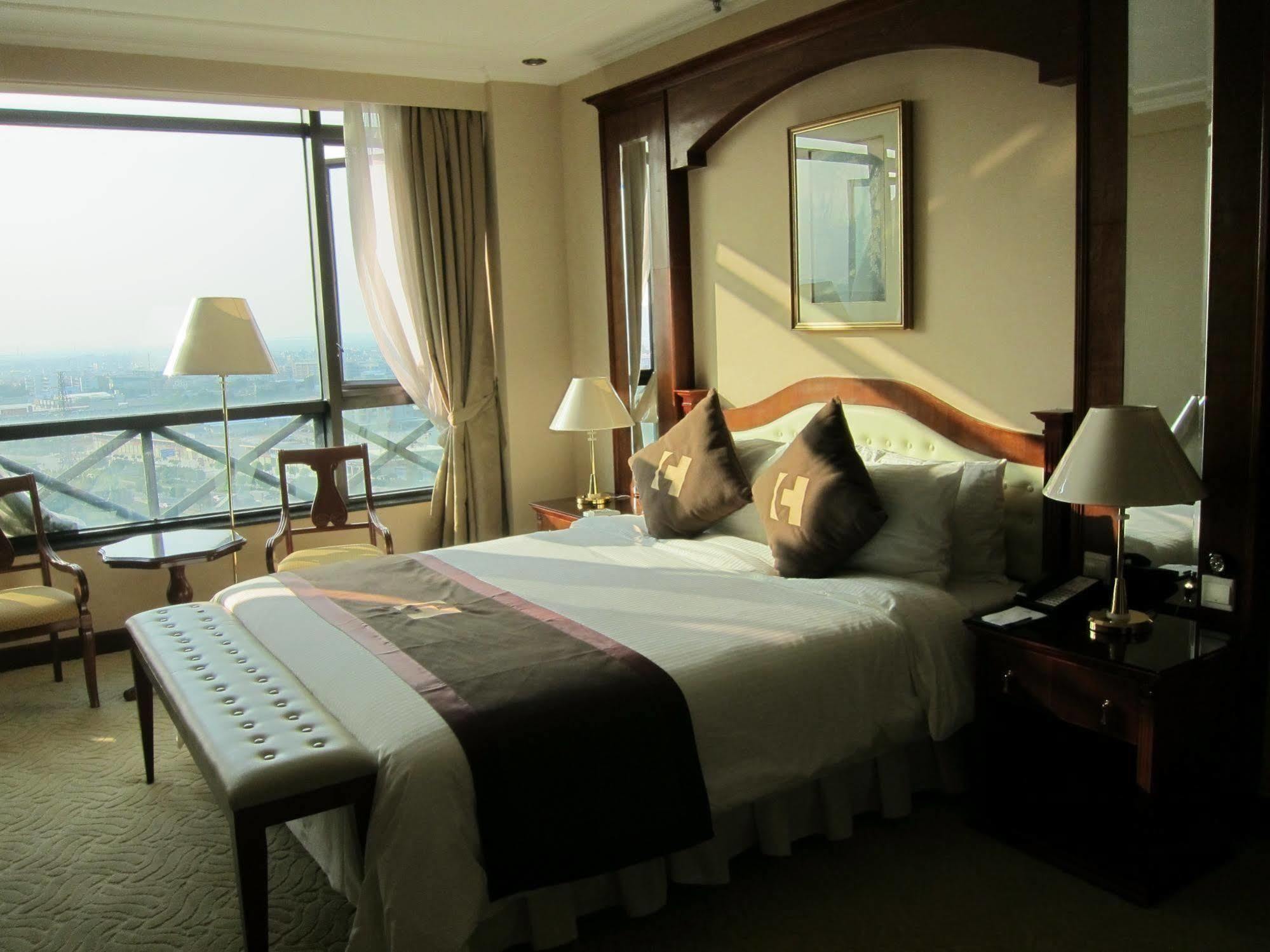 Clifford Hotel Resort Centre Panyu 광저우 외부 사진